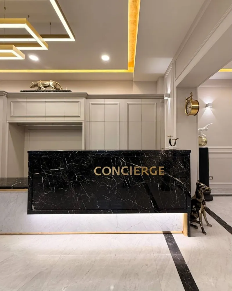 Atlantic Plaza, Concierge